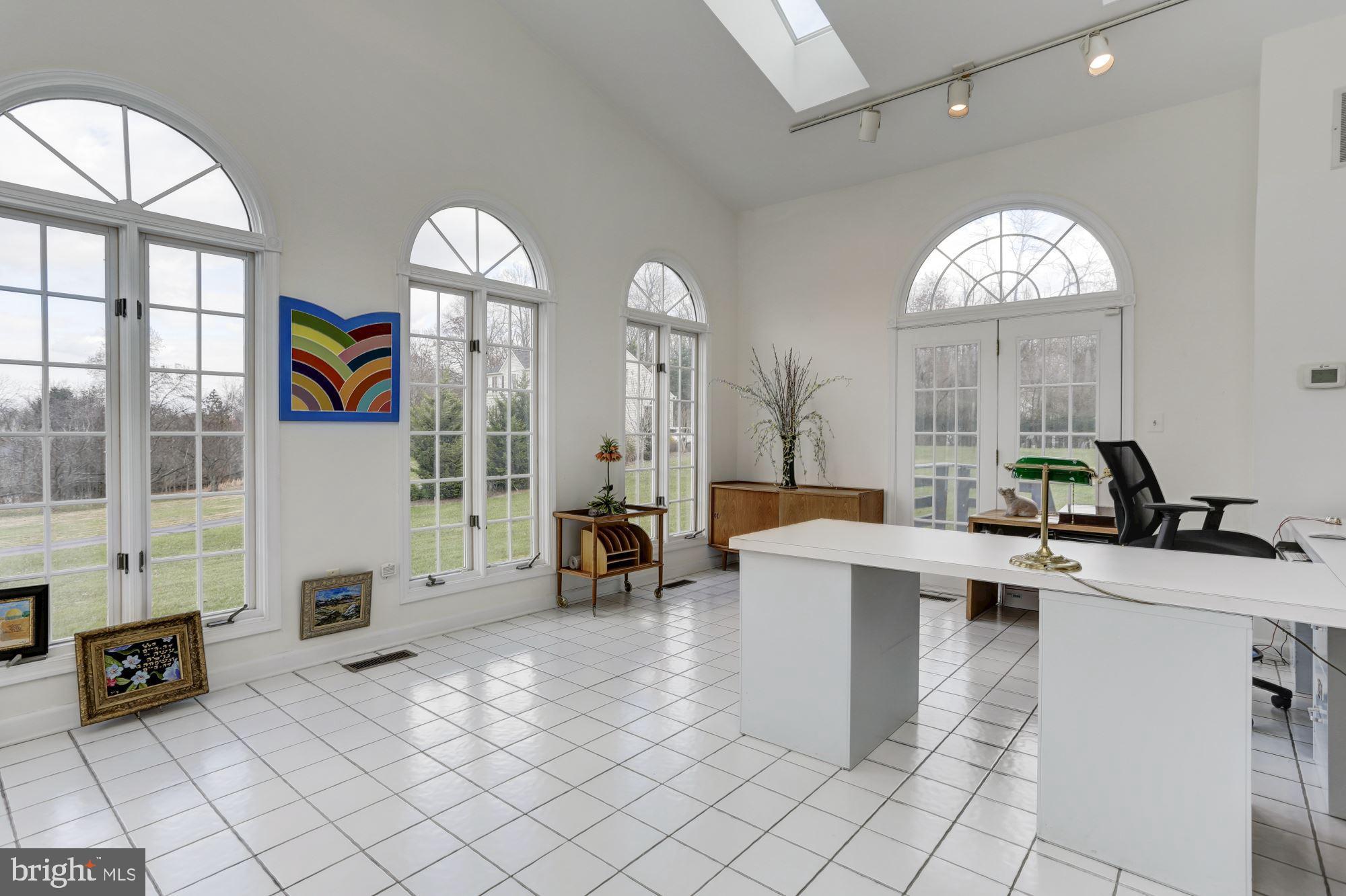 ALLNUTT FARMS ESTATES - Residential