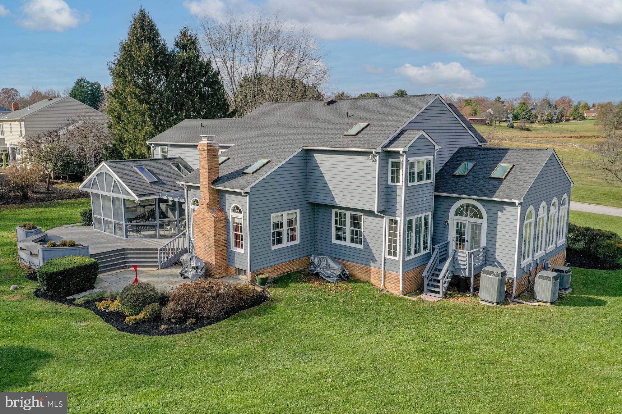 ALLNUTT FARMS ESTATES - Residential