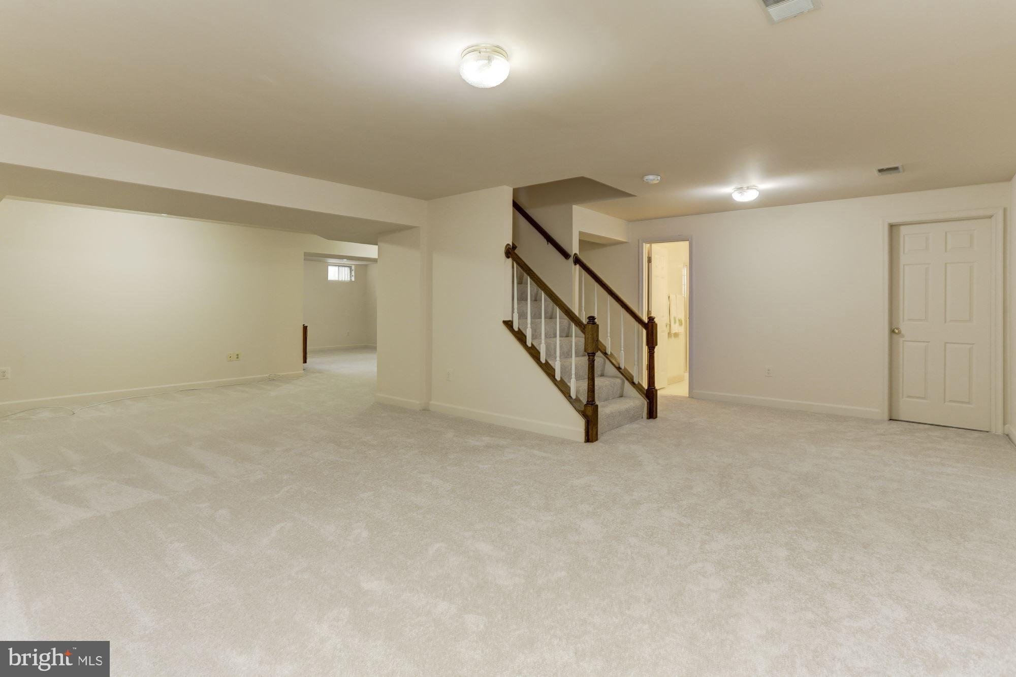 ALLNUTT FARMS ESTATES - Residential