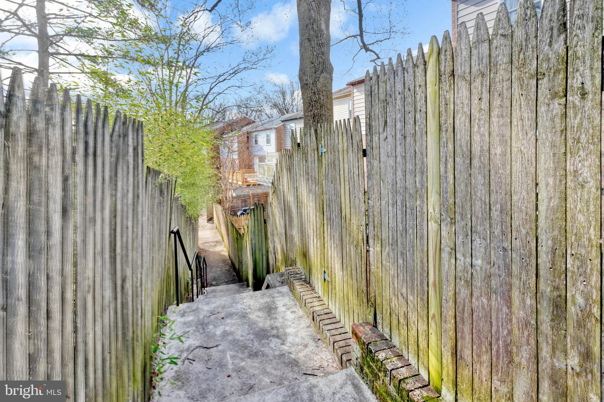 RIVERVIEW OVERLOOK - Residential