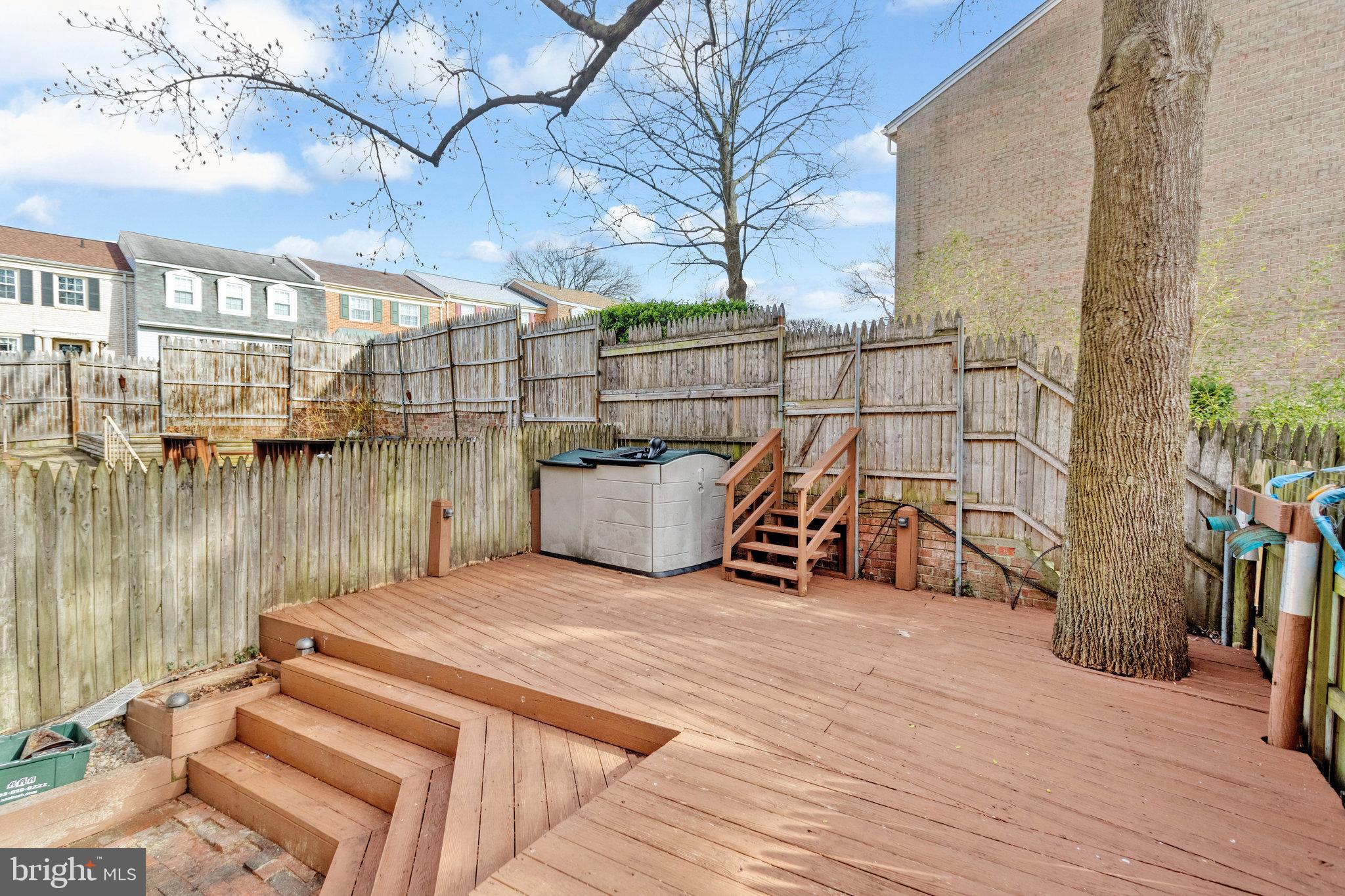 RIVERVIEW OVERLOOK - Residential