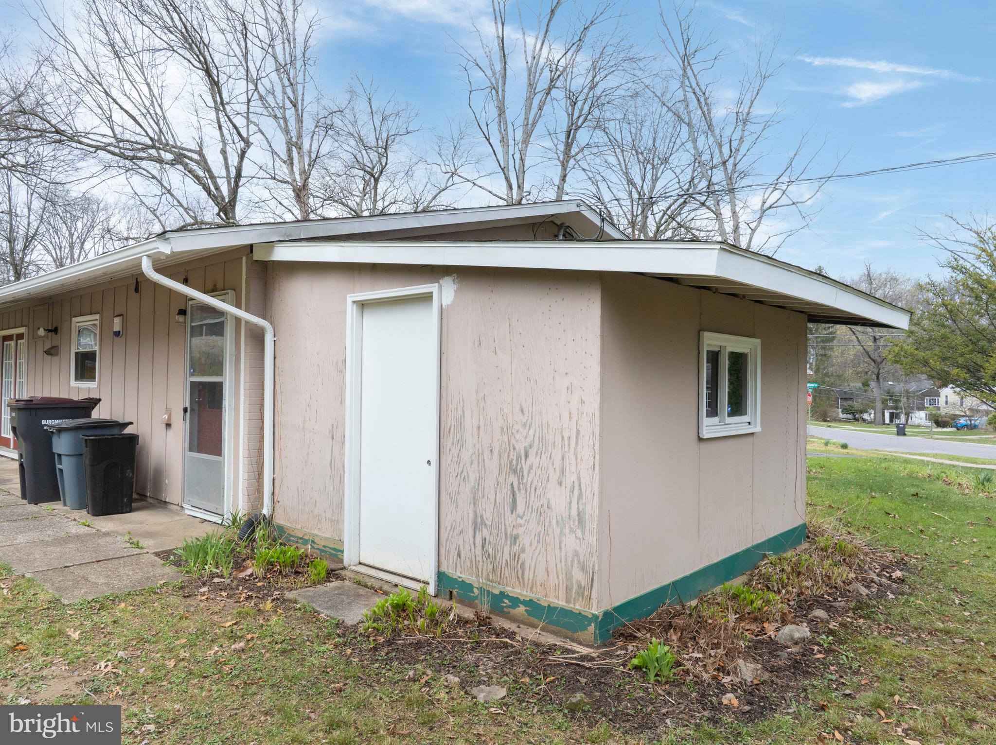 PARK FOREST VILLAGE - Residential