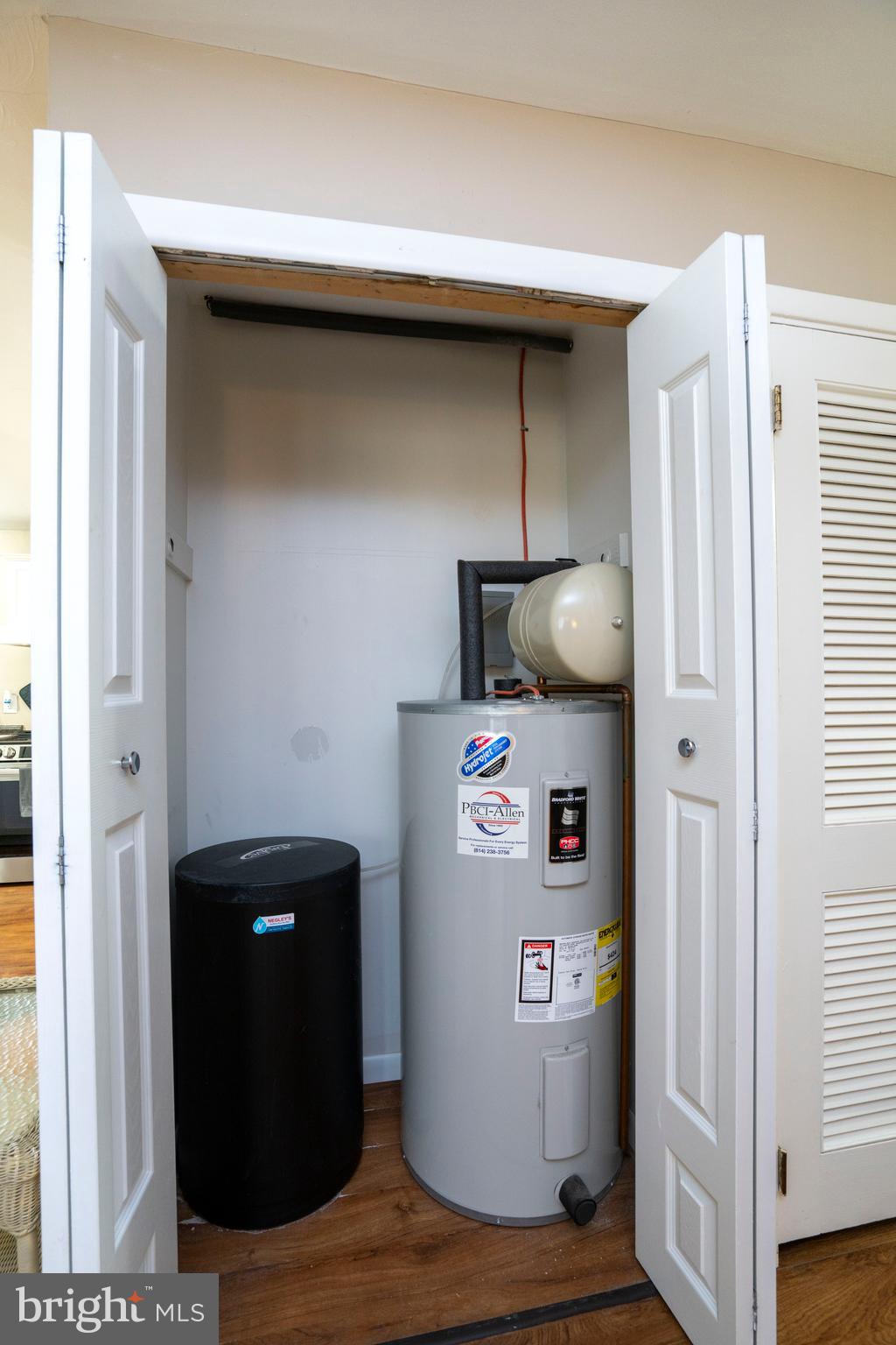 PARK FOREST VILLAGE - Residential