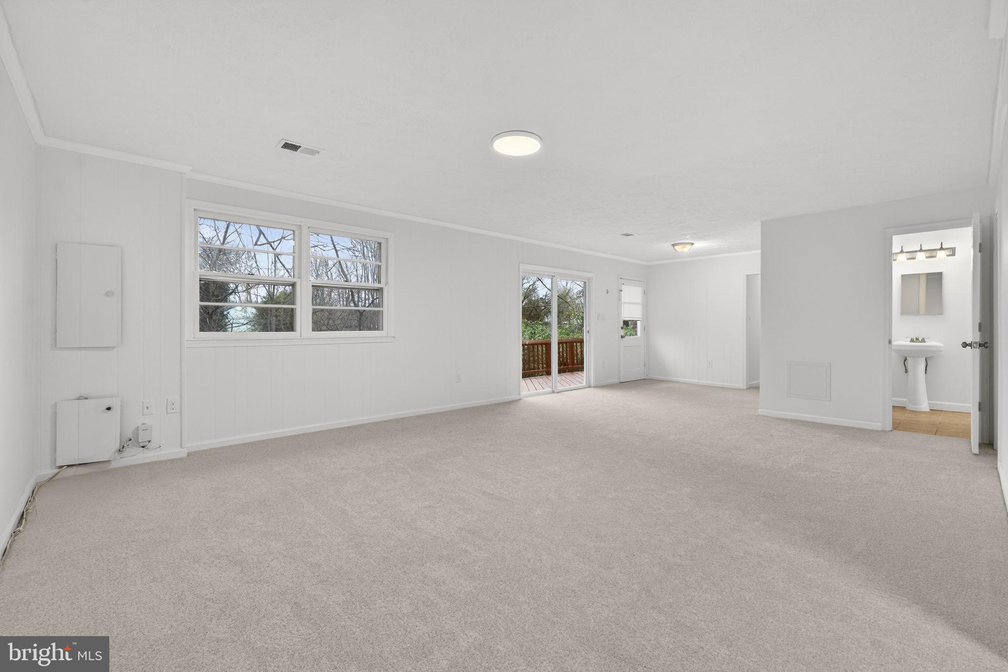 SOUTHAMPTON FOREST - Residential