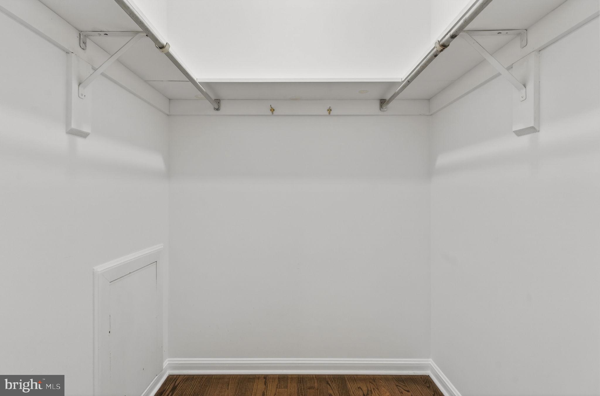 SOUTHAMPTON FOREST - Residential