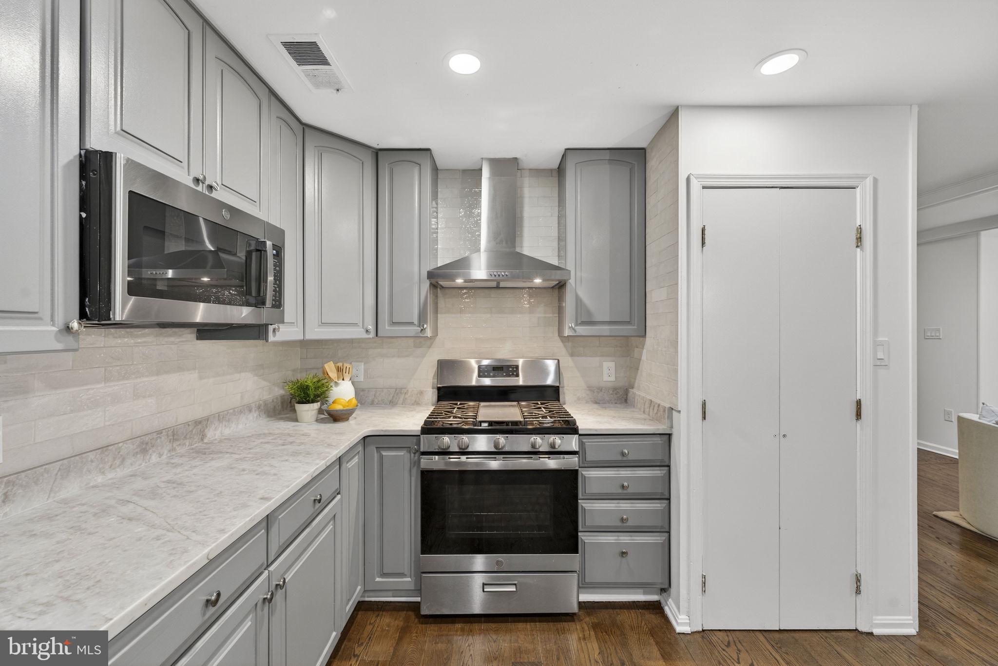 SOUTHAMPTON FOREST - Residential