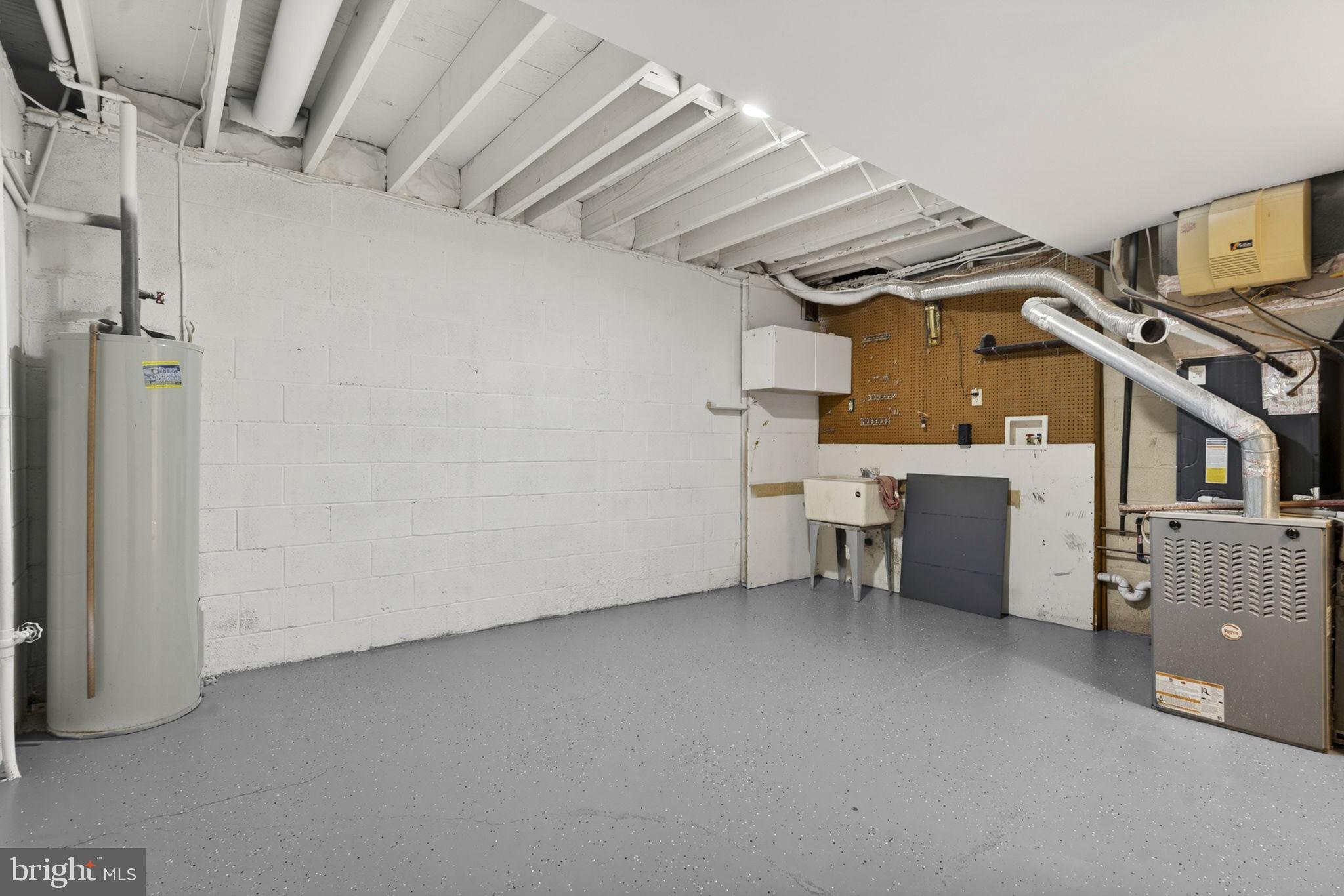 SOUTHAMPTON FOREST - Residential