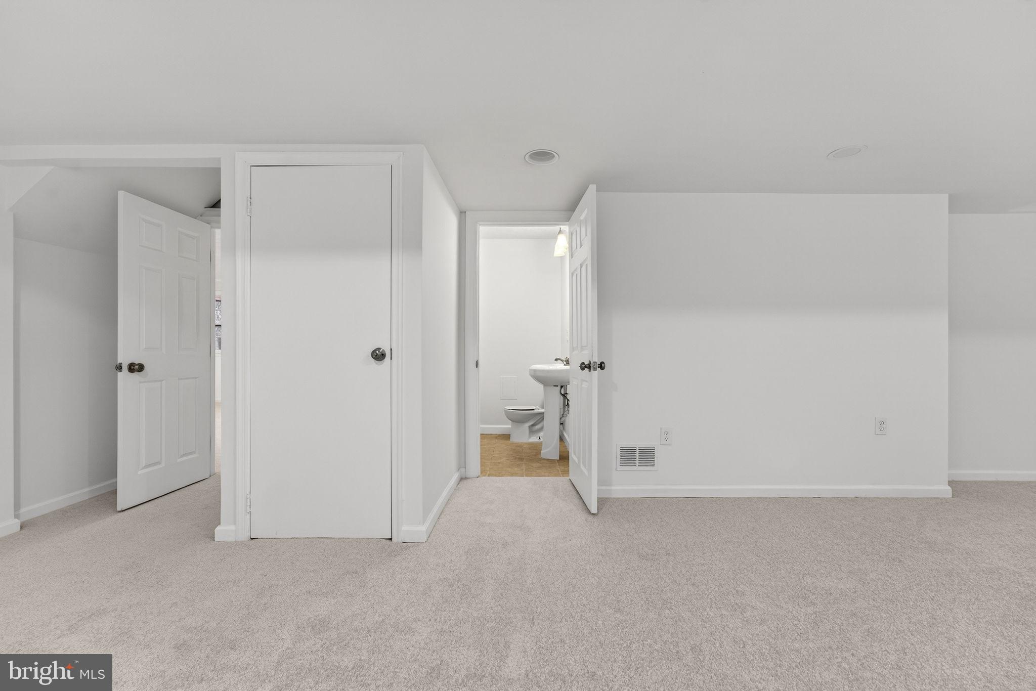 SOUTHAMPTON FOREST - Residential