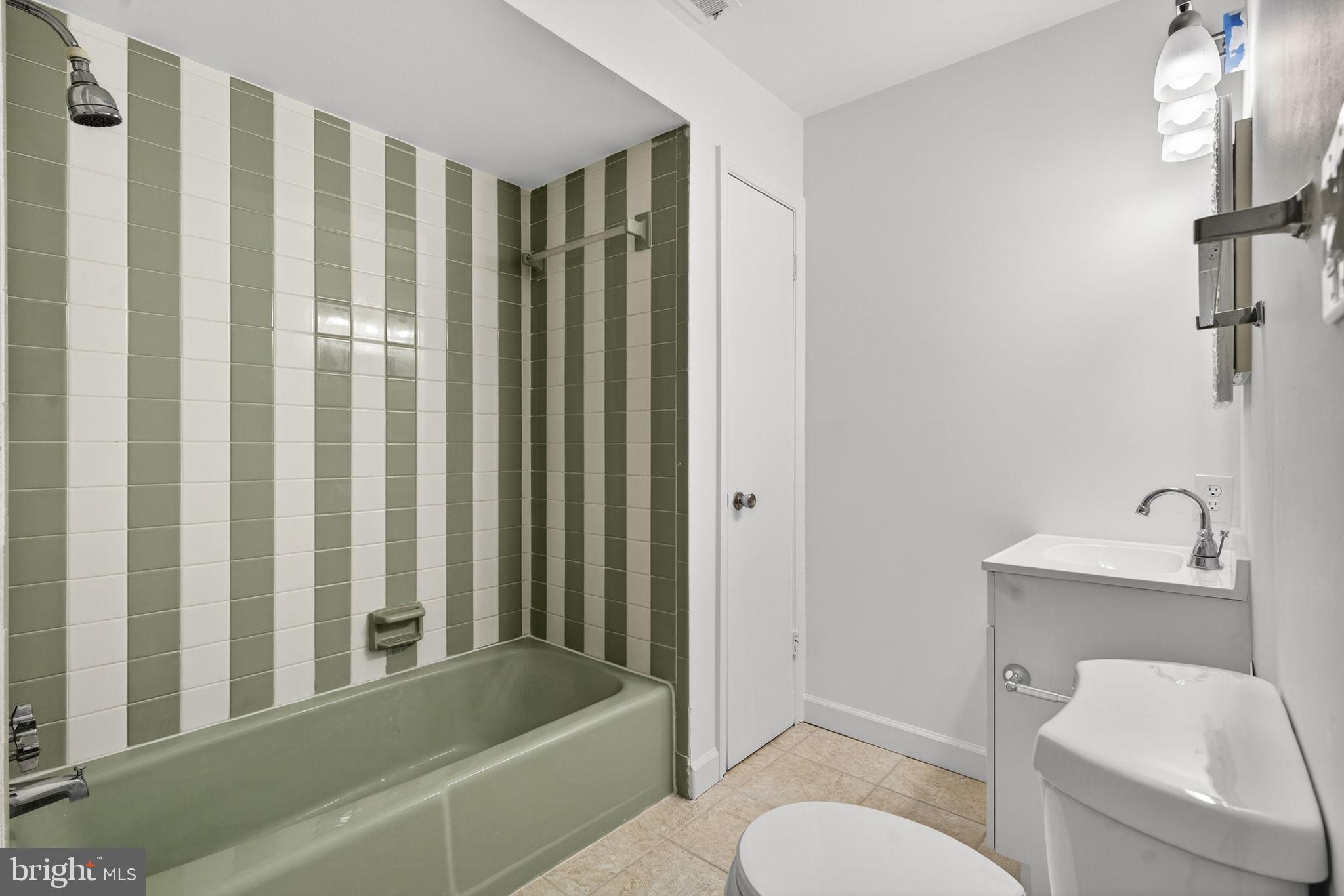 SOUTHAMPTON FOREST - Residential