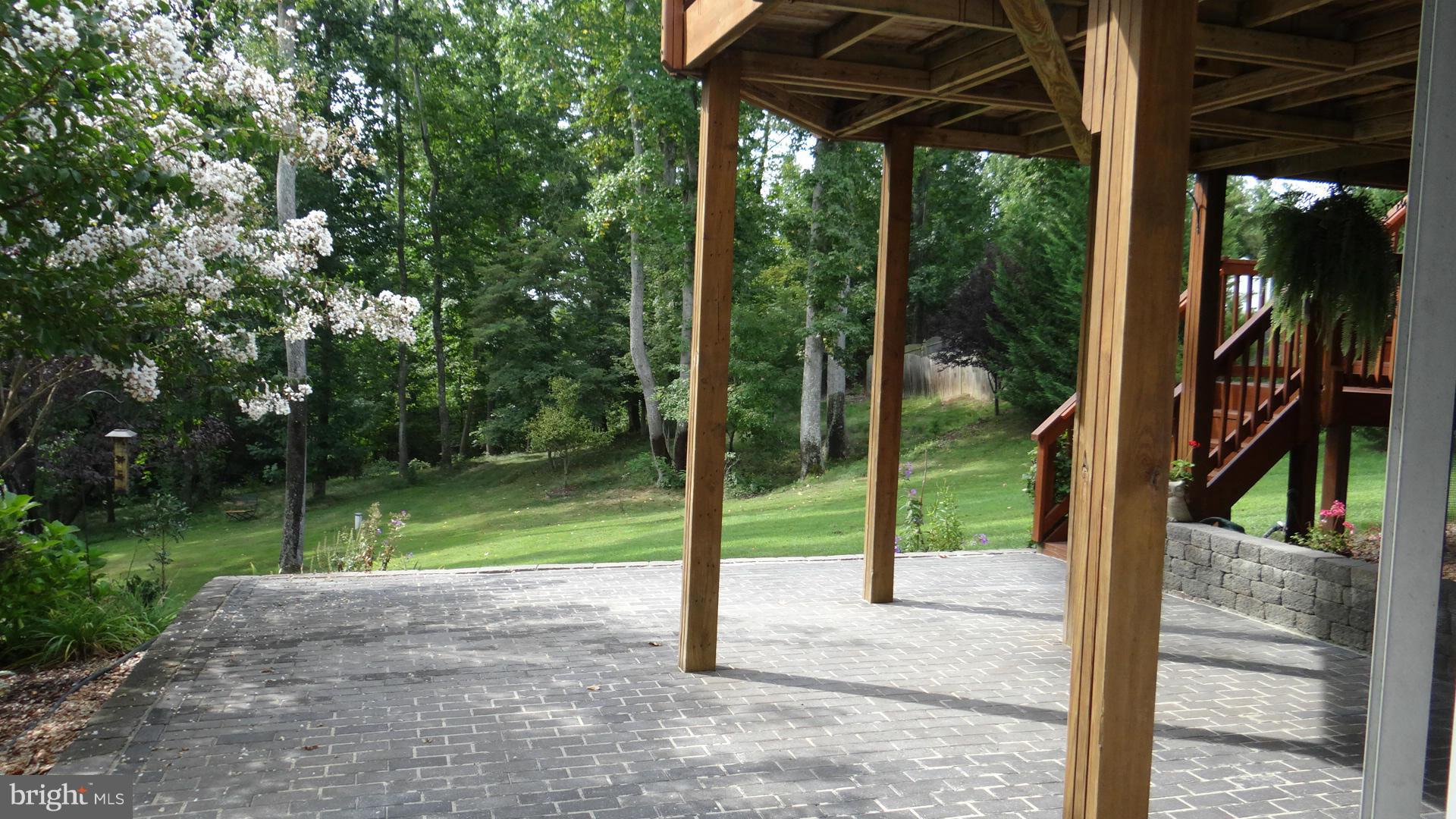 POPLAR HILLS - Residential