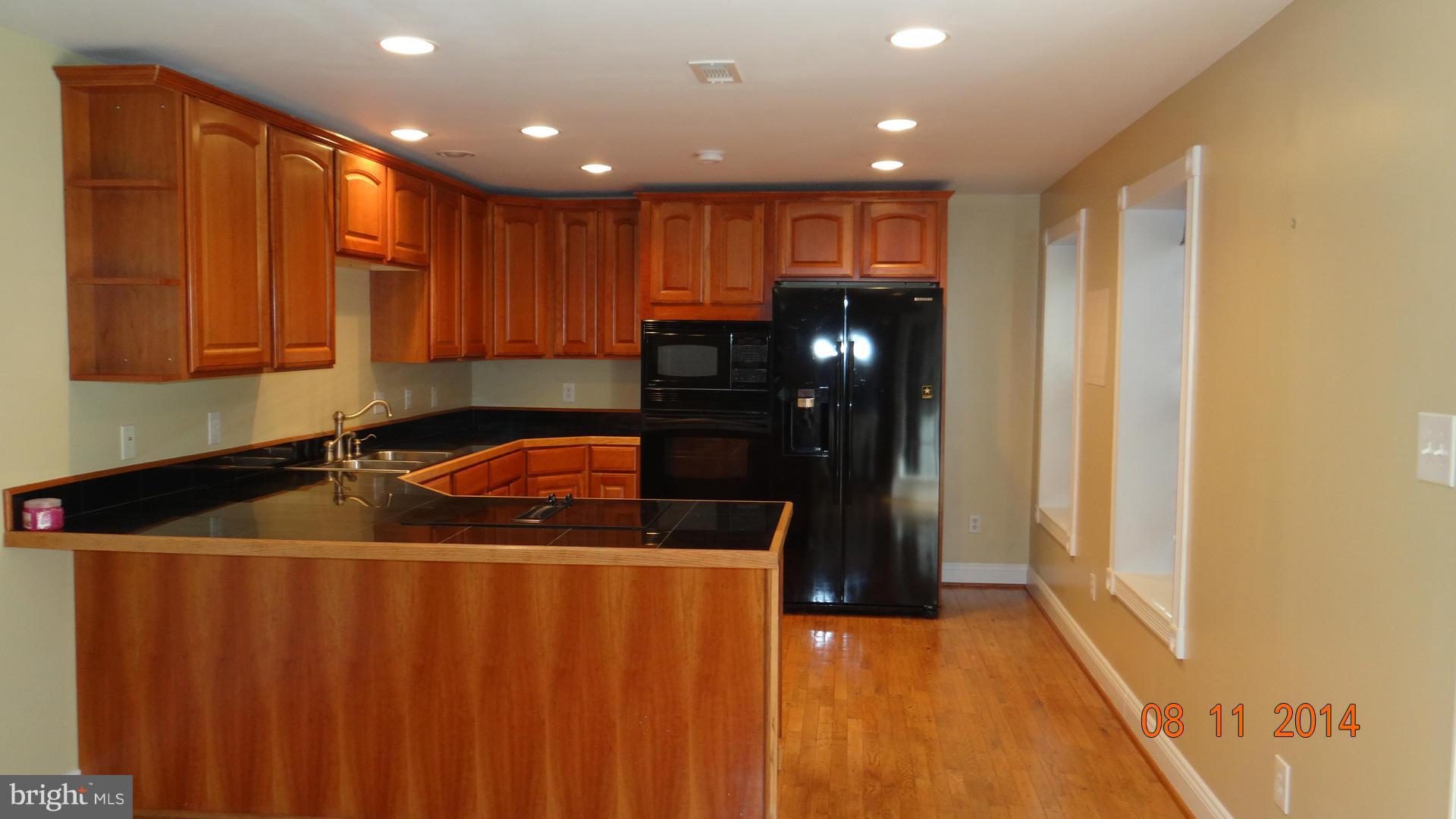 POPLAR HILLS - Residential