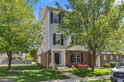 Townhouse For Rent - 43693 Balmoral Terrace<br/> Loudoun County, ASHBURN, VA 20147