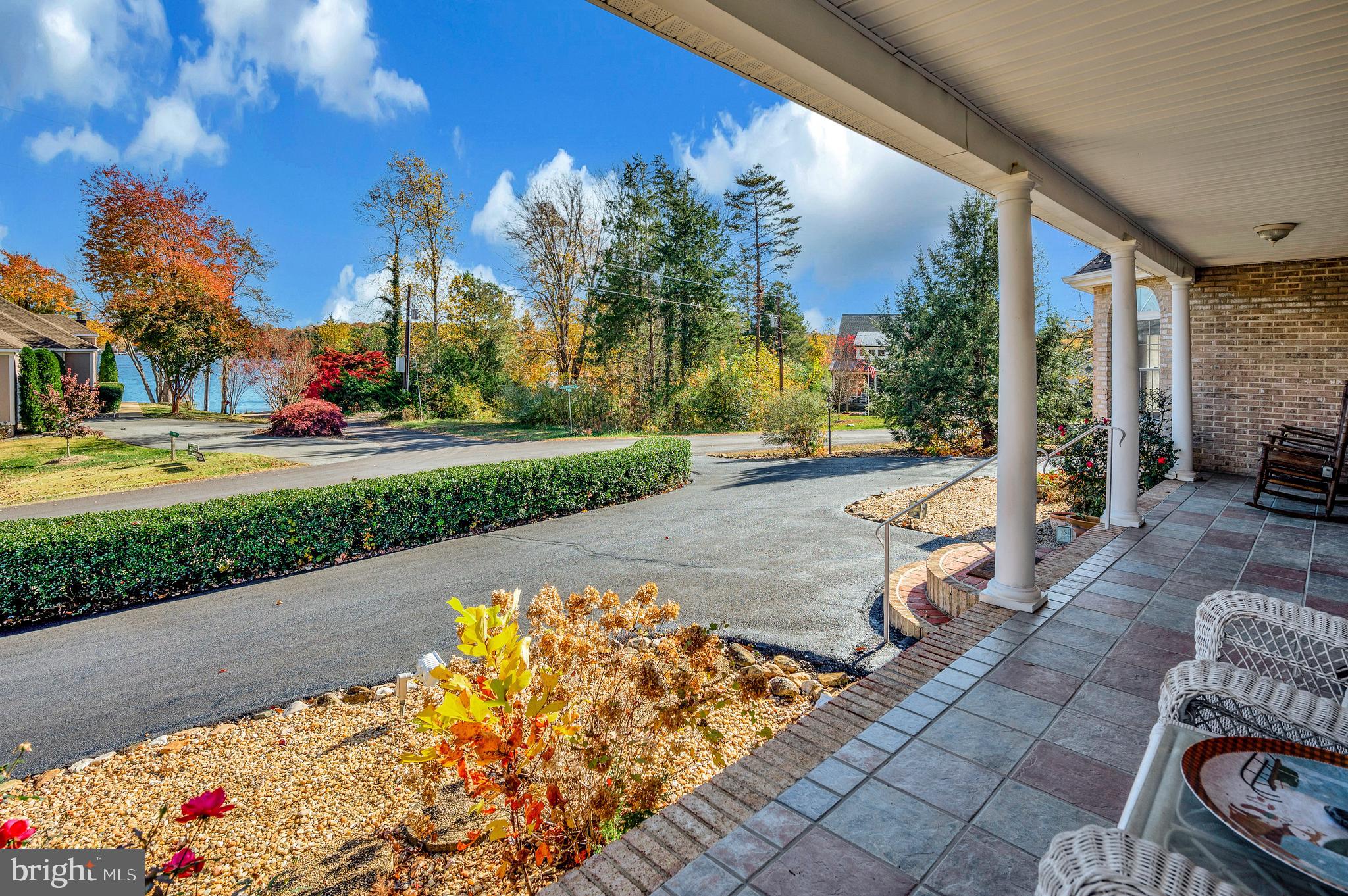 219 CORNWALLIS AVENUE