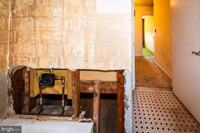 EASTCREST - Residential