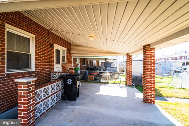 EASTCREST - Residential