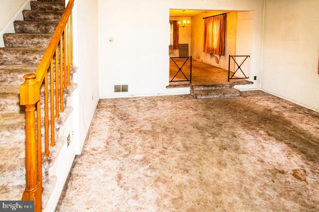 EASTCREST - Residential