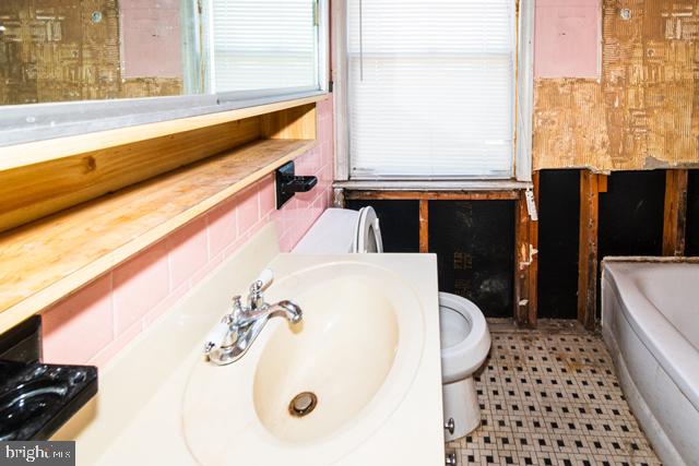 EASTCREST - Residential