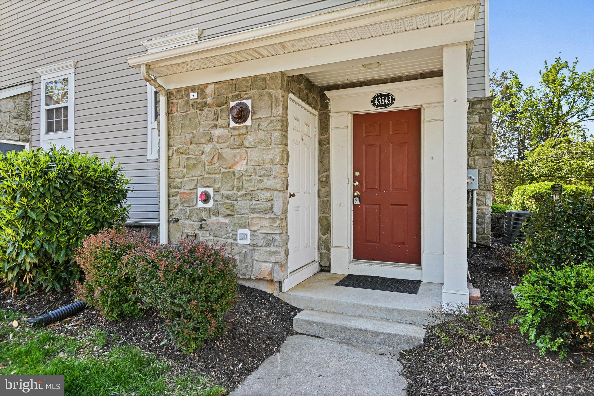 PARKSIDE AT ASHBURN - Residential Lease