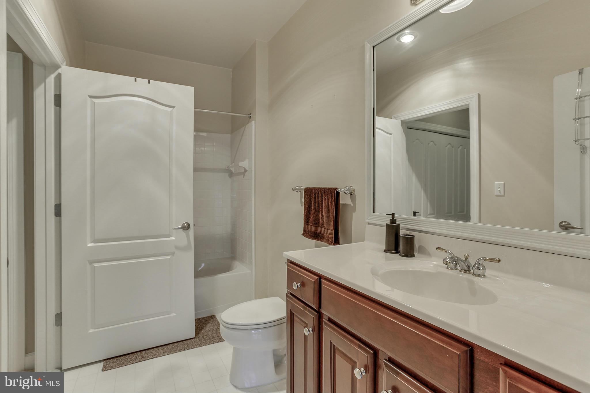 CAMERON STATION - Residential