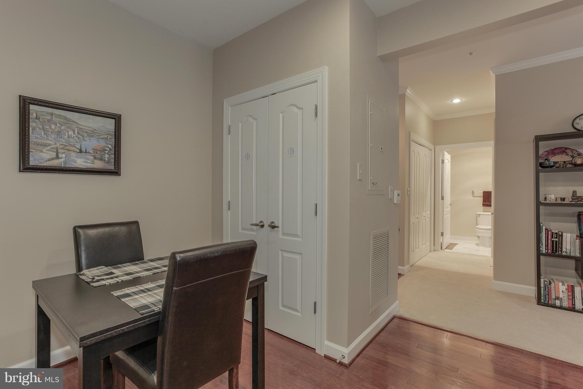 CAMERON STATION - Residential