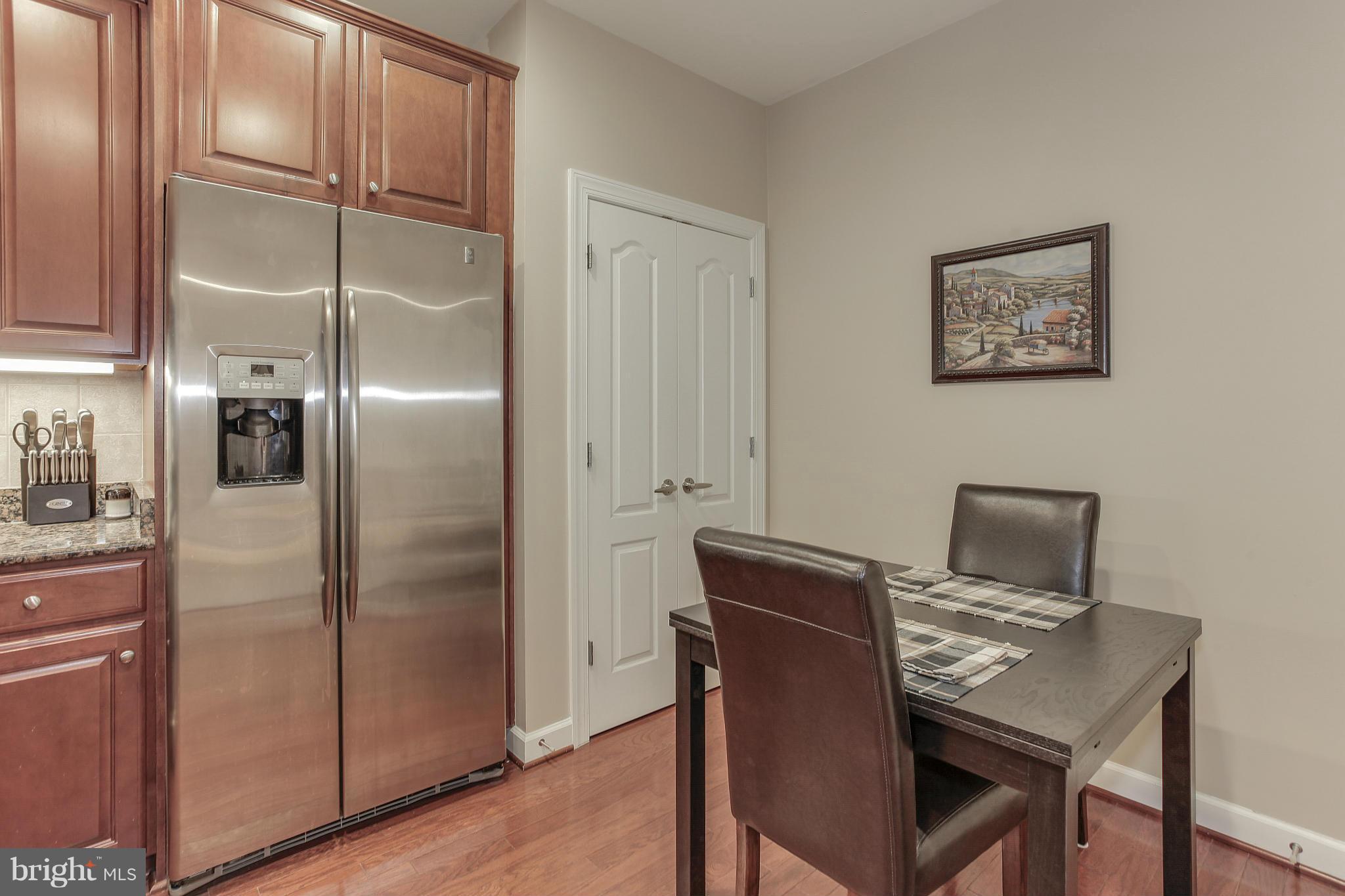 CAMERON STATION - Residential