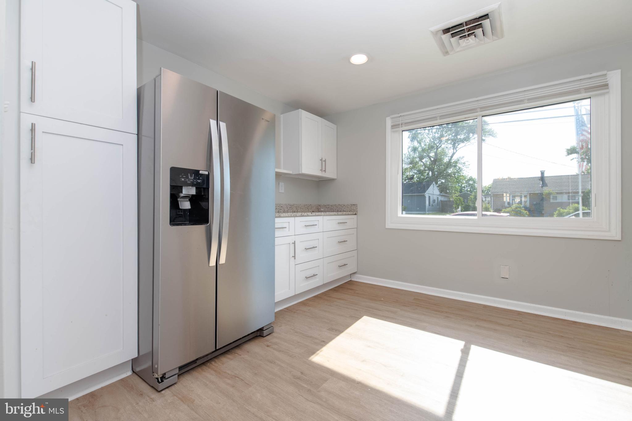 LANDSDOWNE - Residential