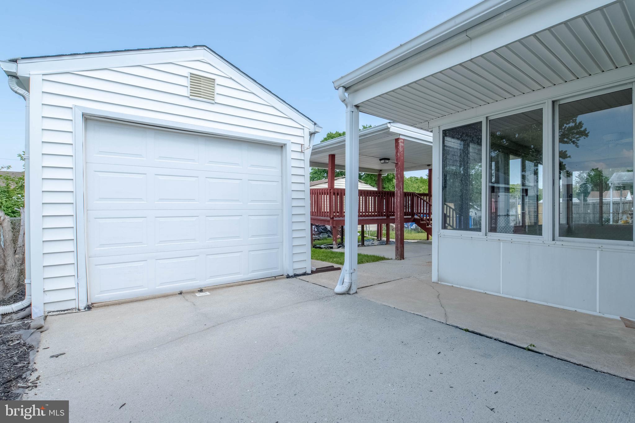 LANDSDOWNE - Residential