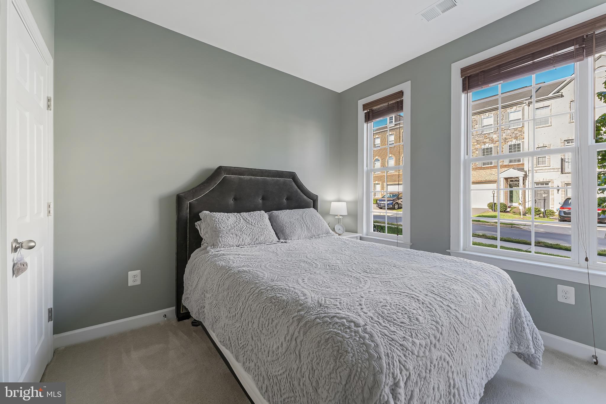 PMW FARMS - Residential