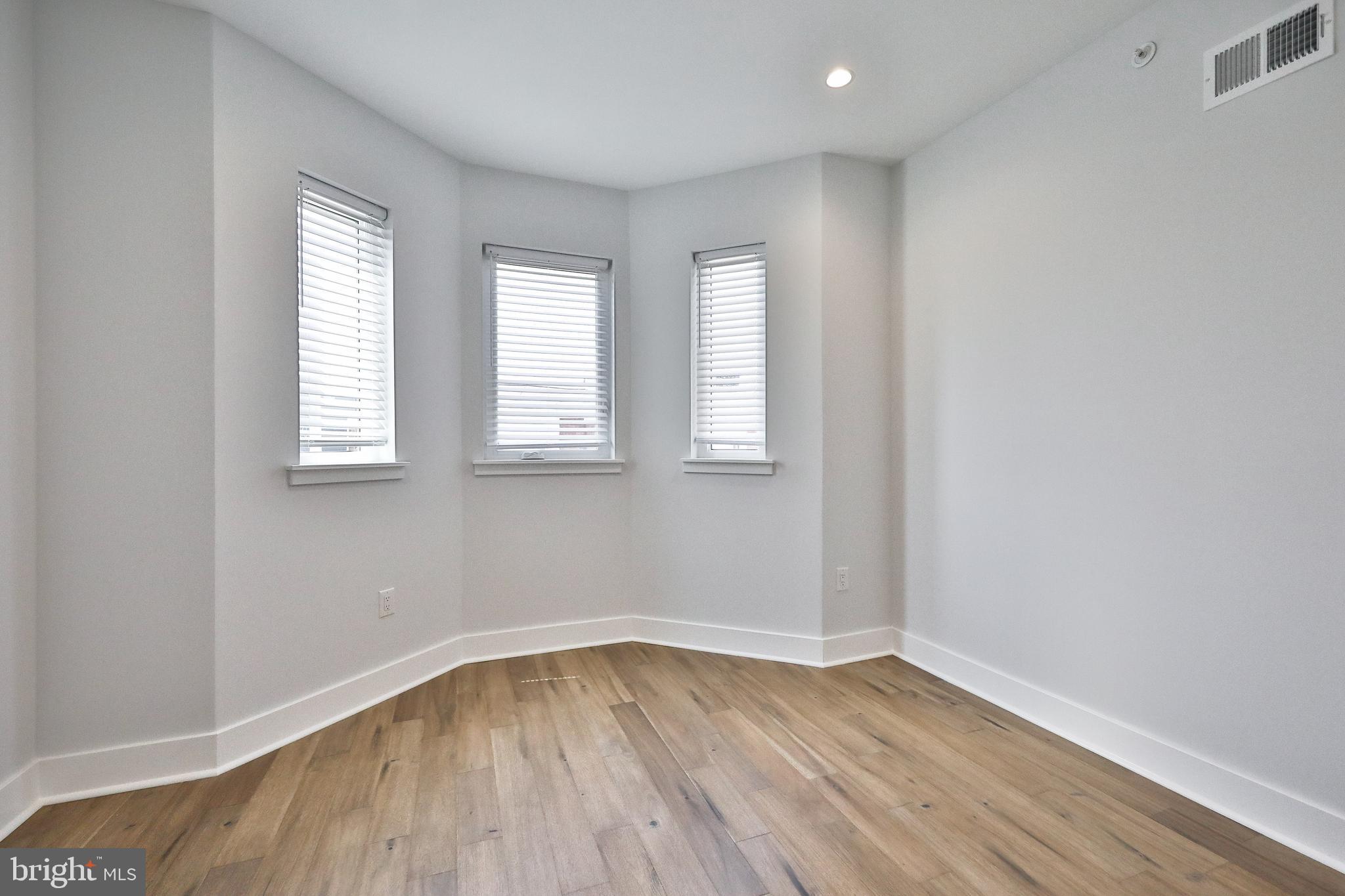 WEST PASSYUNK - Residential Lease