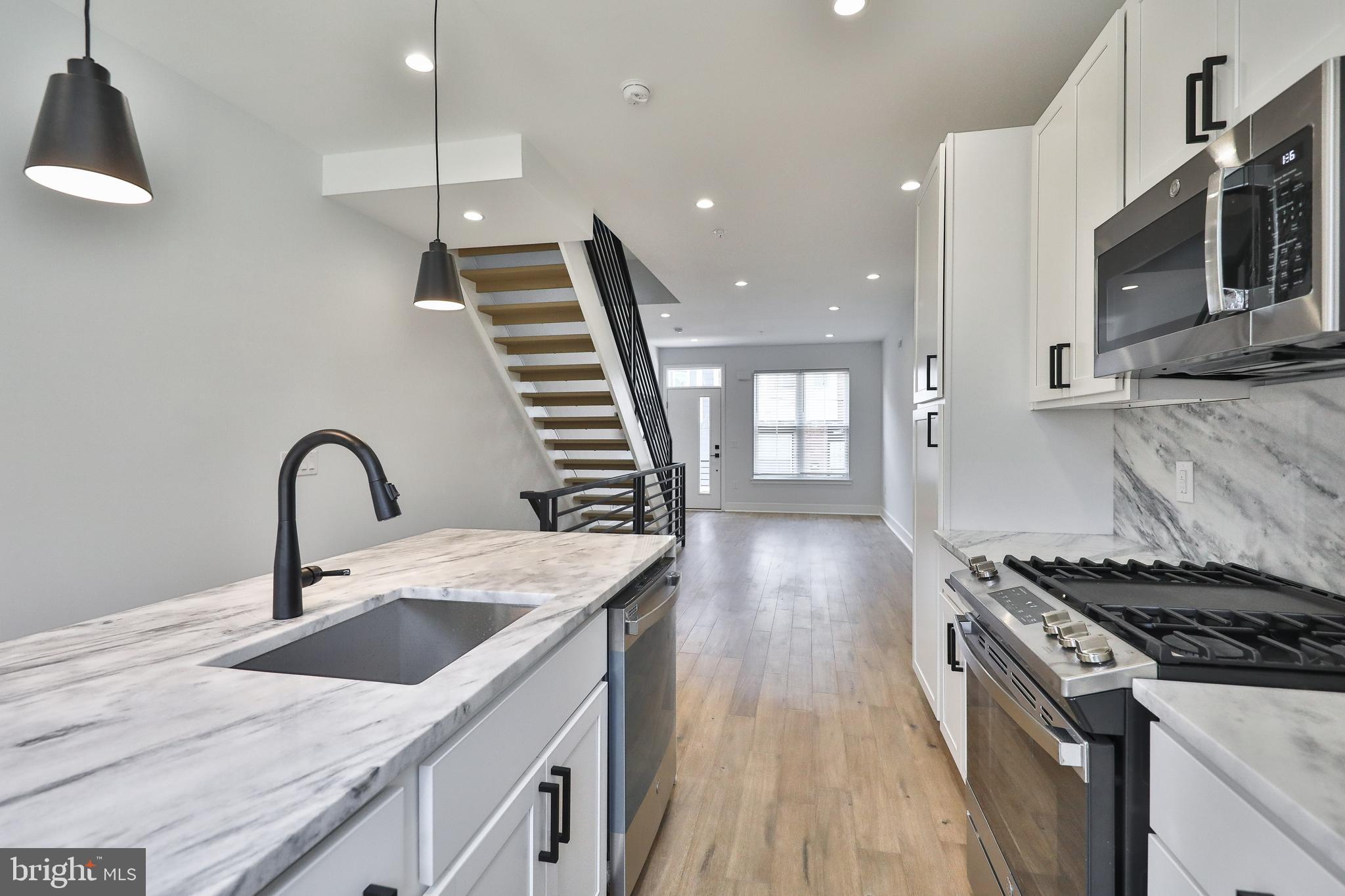 WEST PASSYUNK - Residential Lease