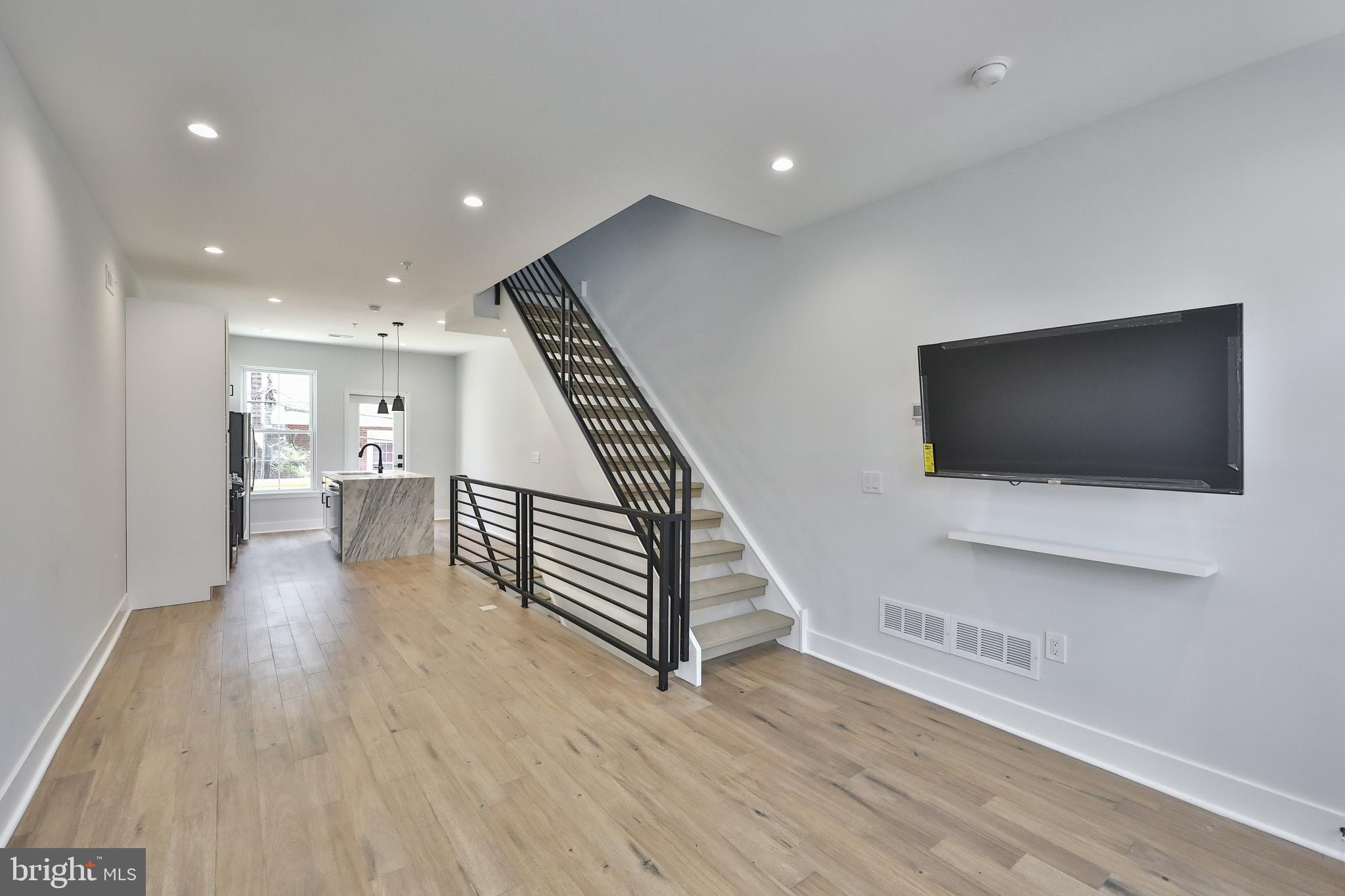 WEST PASSYUNK - Residential Lease