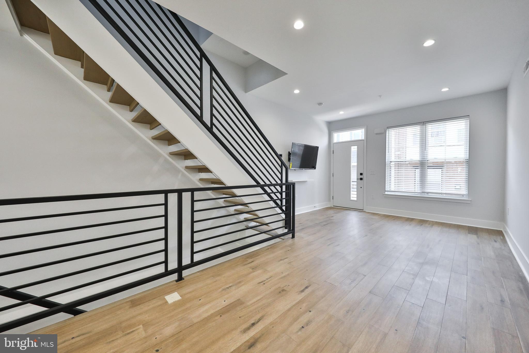 WEST PASSYUNK - Residential Lease