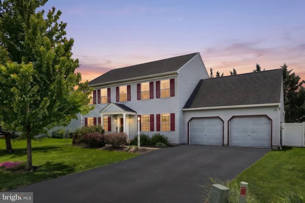 Photo of 3742 Kimberly Ln, DOVER, PA 17315 (MLS # PAYK2103318)