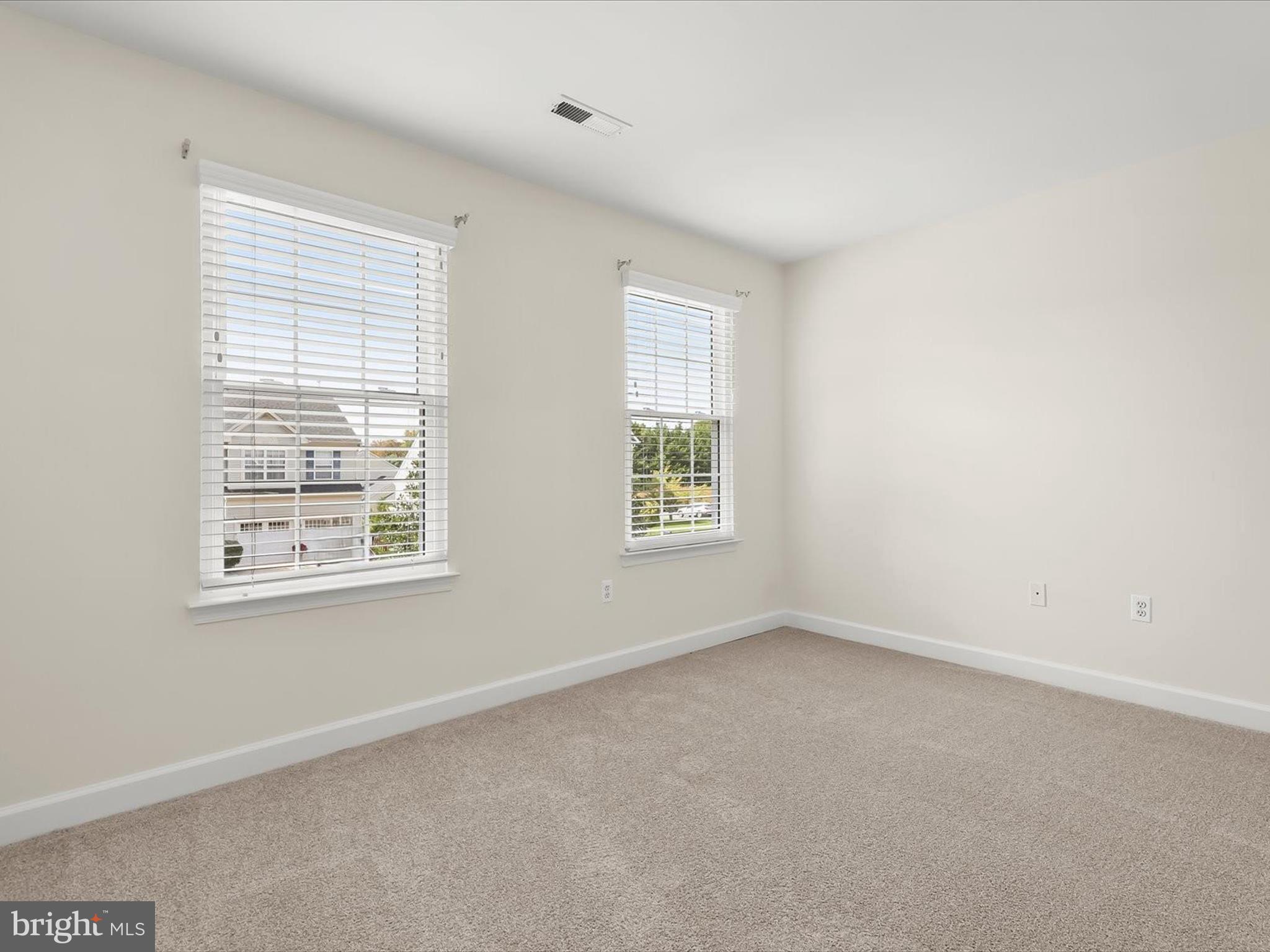 HAWK RIDGE FARM - Residential