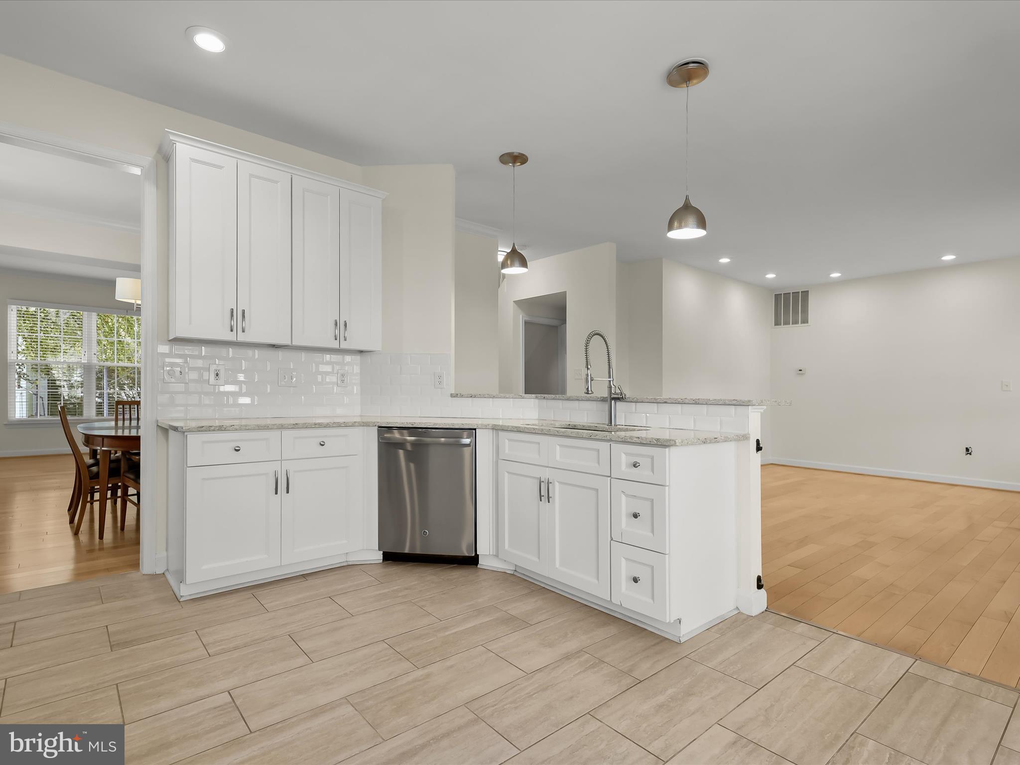 HAWK RIDGE FARM - Residential