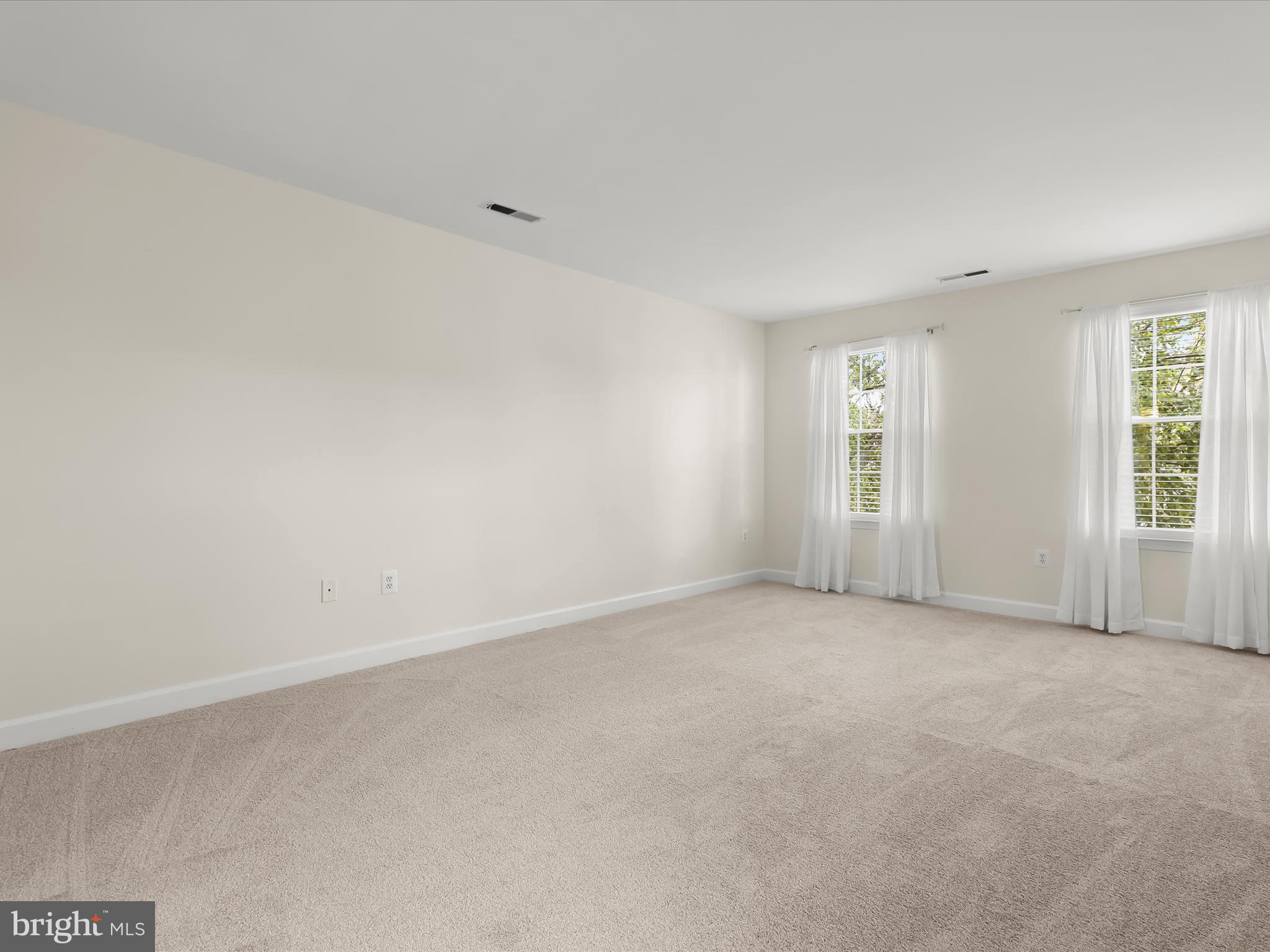 HAWK RIDGE FARM - Residential