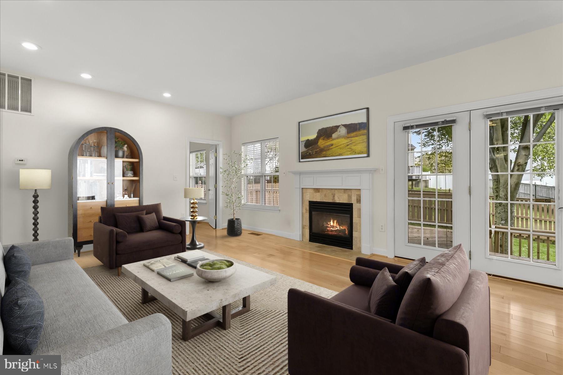 492 HAWKRIDGE LANE