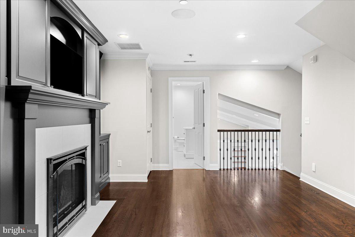 TOWNS EDGE - Residential