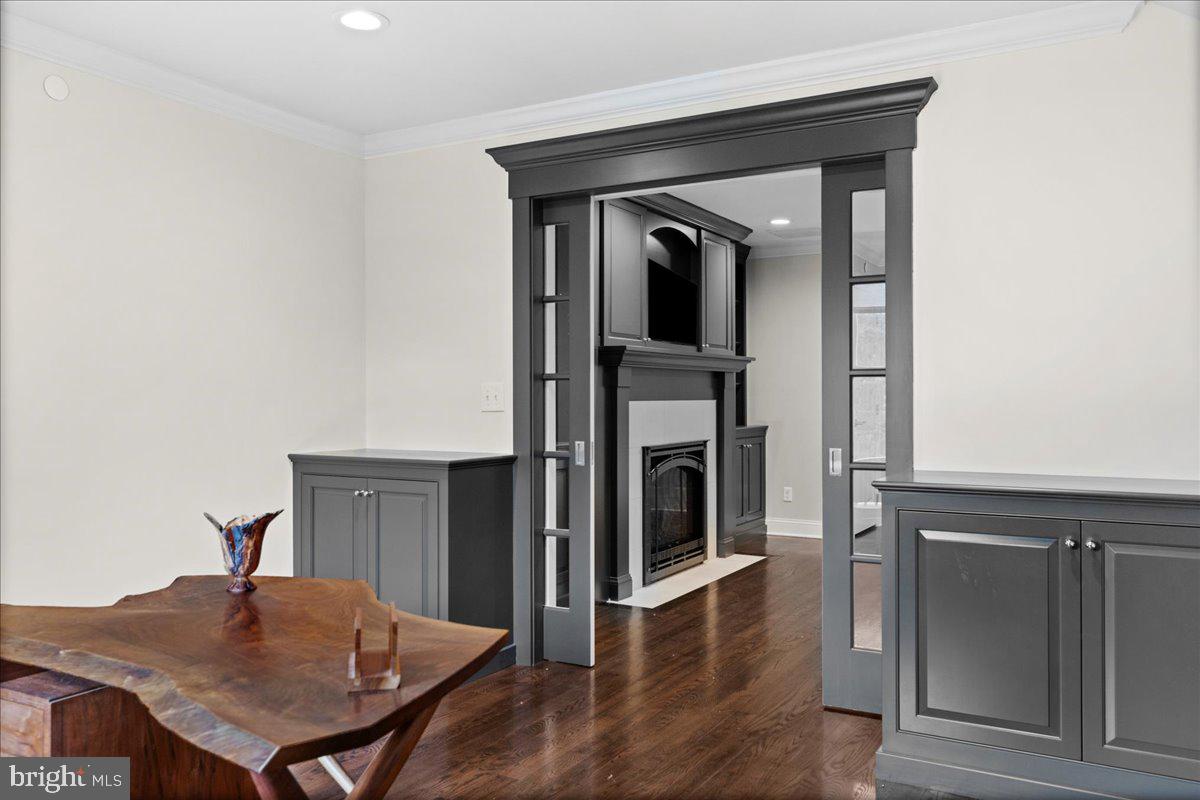 TOWNS EDGE - Residential