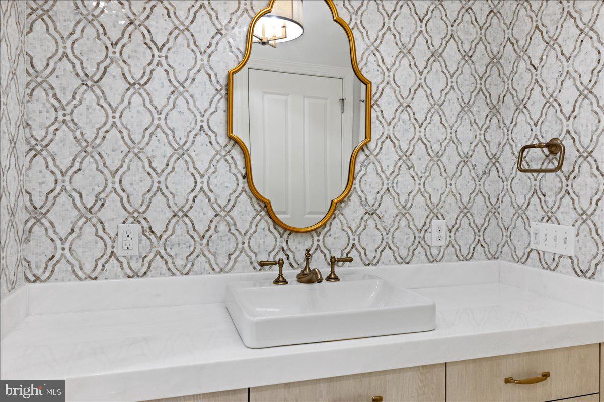 TOWNS EDGE - Residential