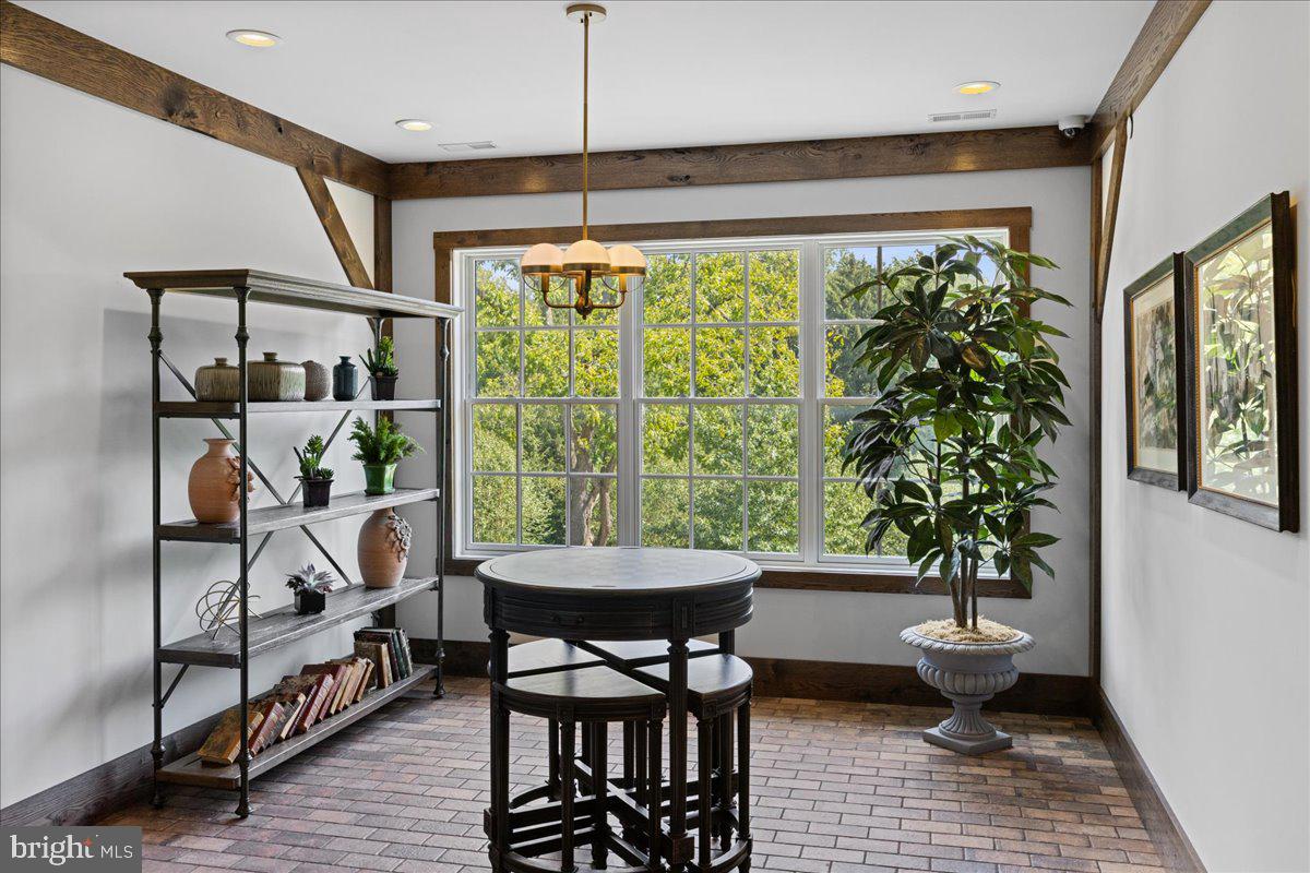 TOWNS EDGE - Residential