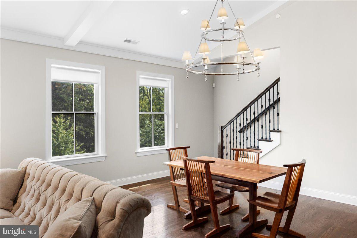 TOWNS EDGE - Residential