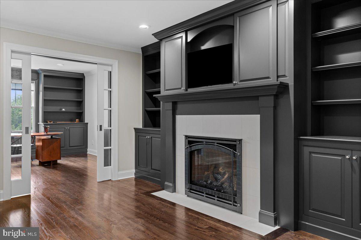 TOWNS EDGE - Residential