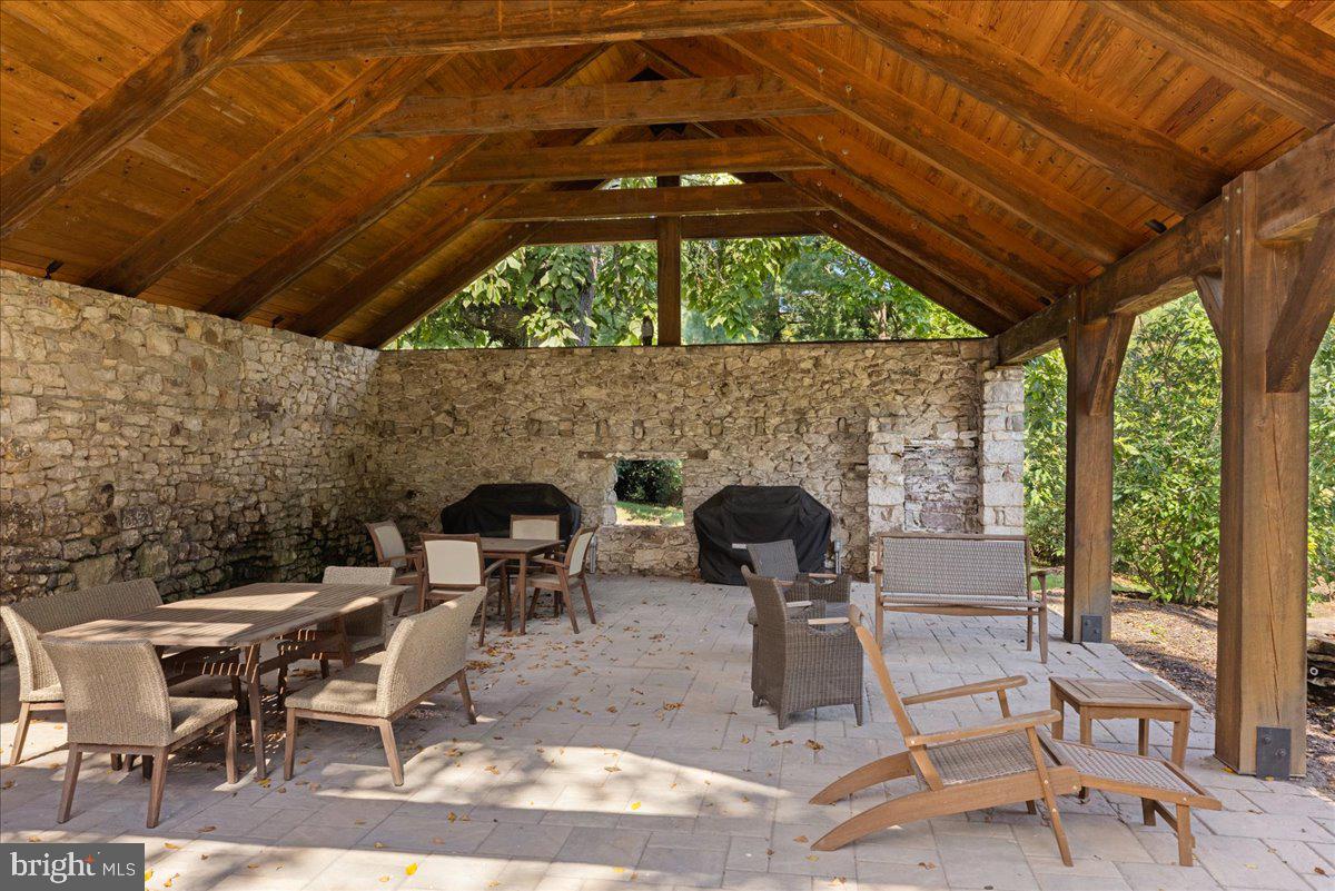 TOWNS EDGE - Residential