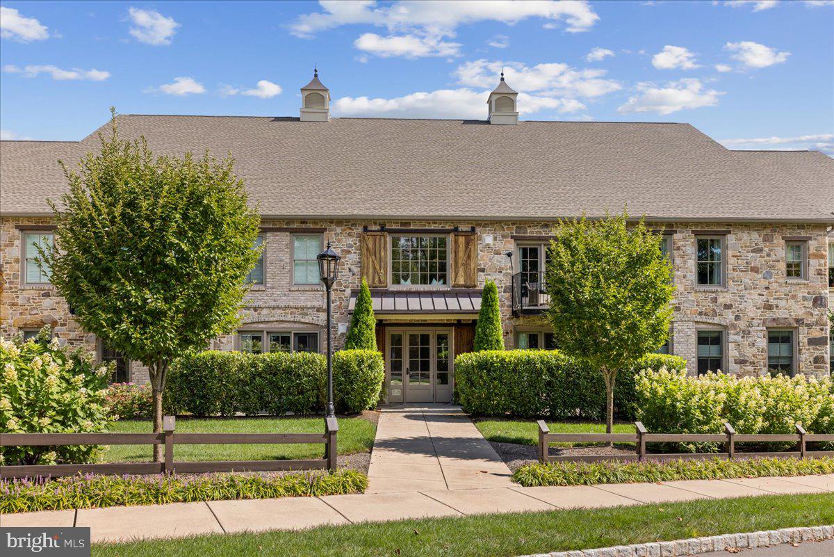 TOWNS EDGE - Residential