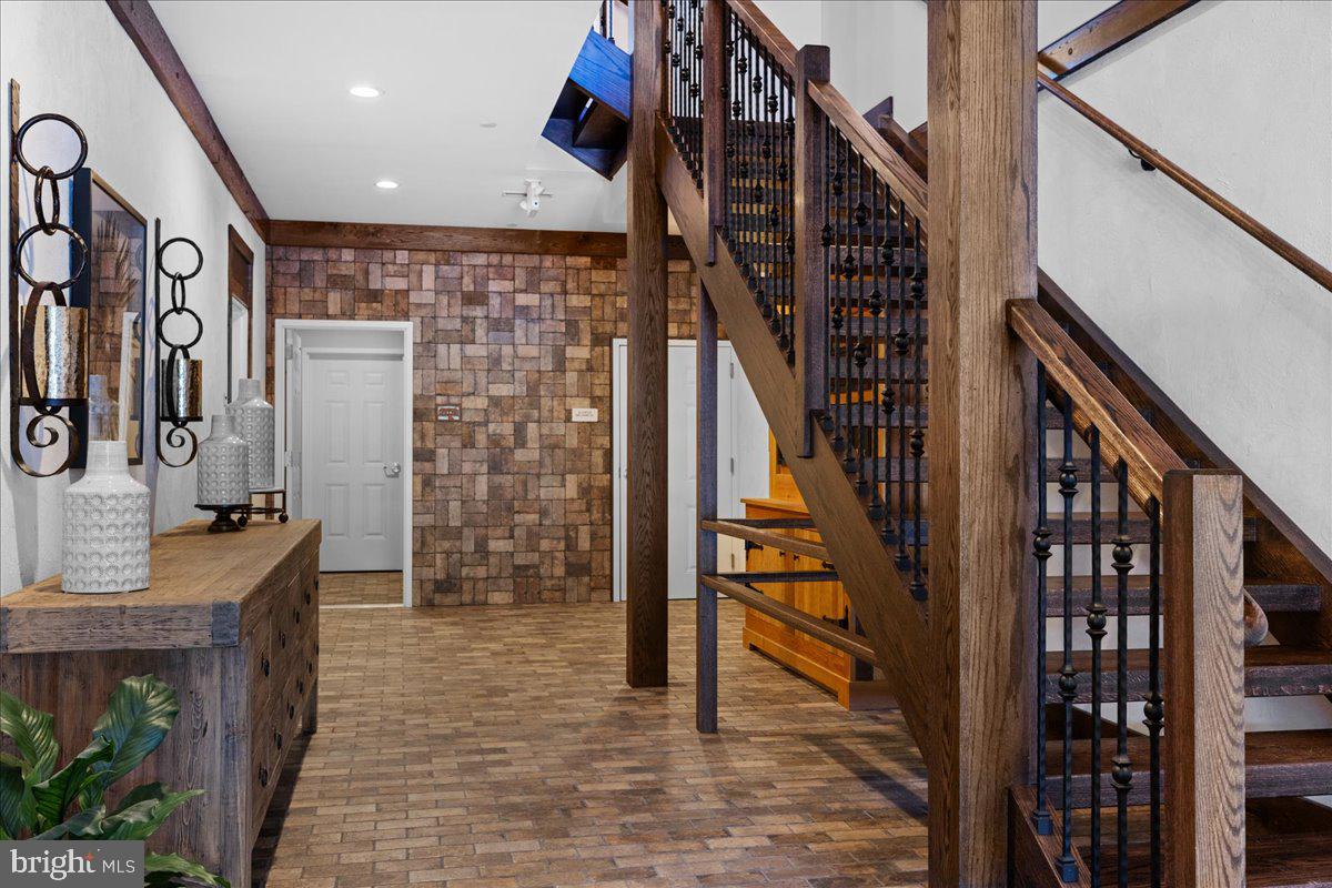 TOWNS EDGE - Residential