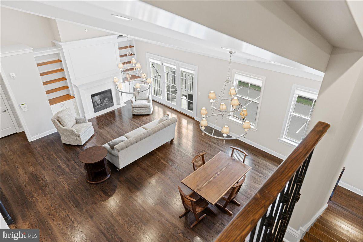 TOWNS EDGE - Residential