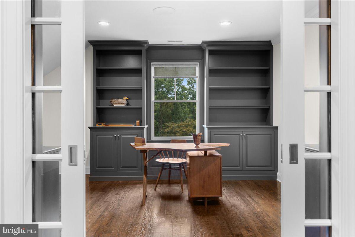 TOWNS EDGE - Residential