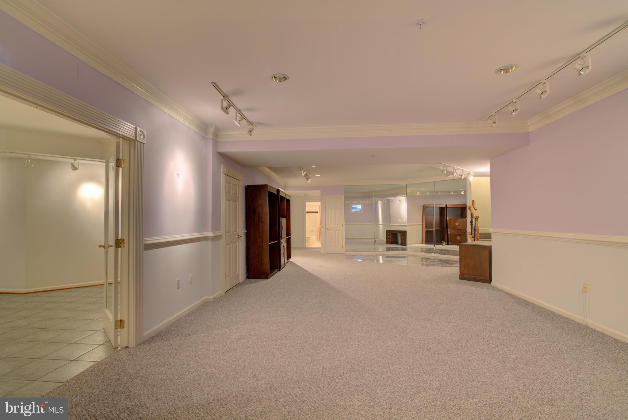 RIVER CREEK - Residential