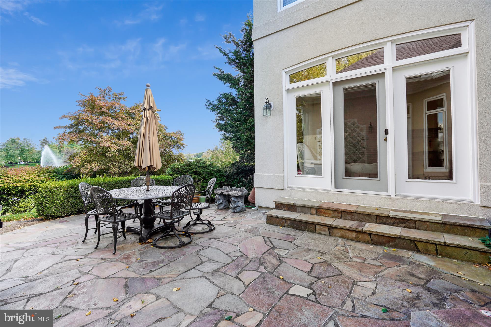 RIVER CREEK - Residential